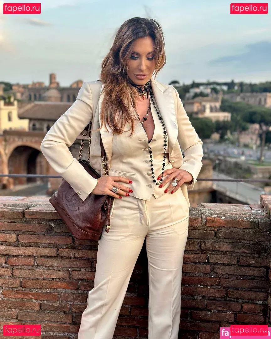 Sabrina Salerno Onlyfans Photo Gallery 