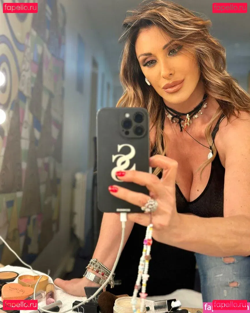 Sabrina Salerno Onlyfans Photo Gallery 