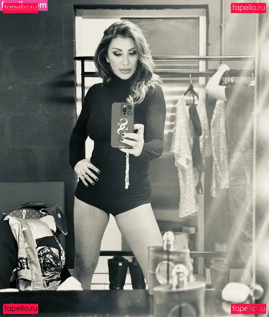 Sabrina Salerno Onlyfans Photo Gallery 