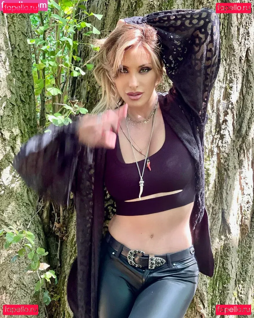 Sabrina Salerno Onlyfans Photo Gallery 