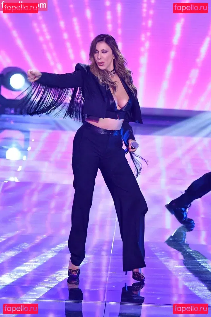 Sabrina Salerno Onlyfans Photo Gallery 