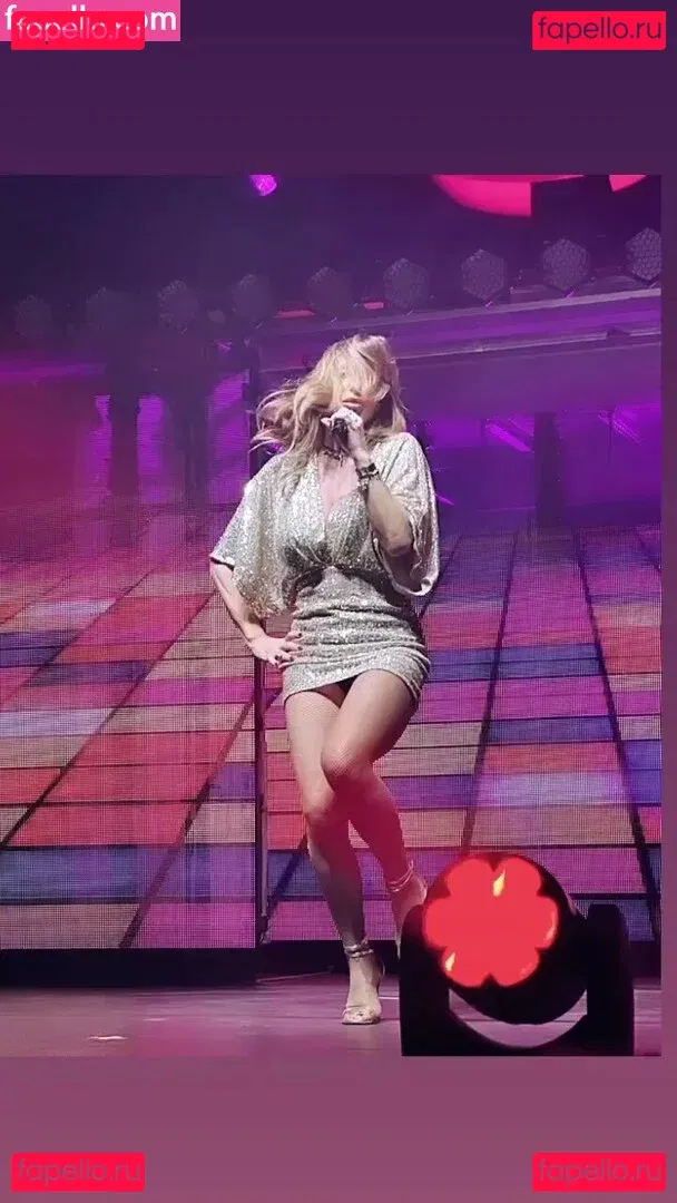 Sabrina Salerno Onlyfans Photo Gallery 