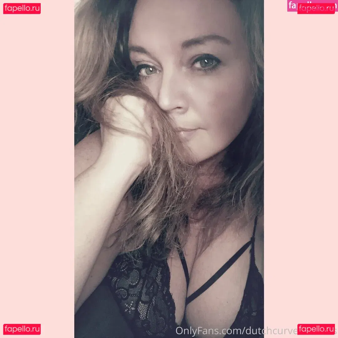 dutchcurvesinheels Onlyfans Photo Gallery 