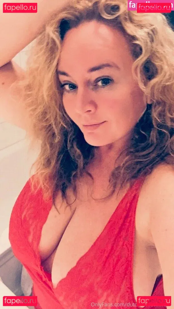 dutchcurvesinheels Onlyfans Photo Gallery 