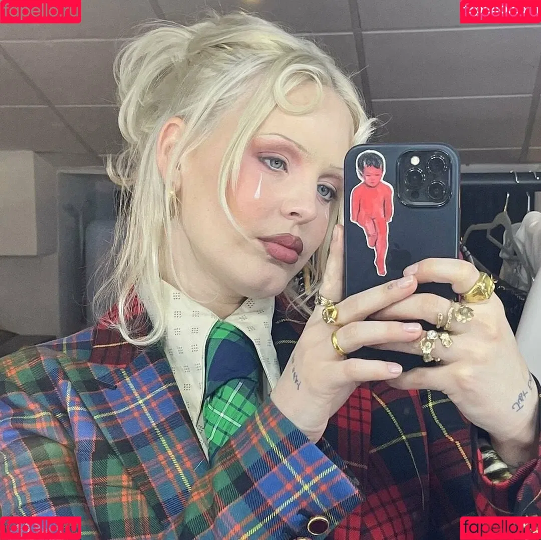 Annemarie Onlyfans Photo Gallery 