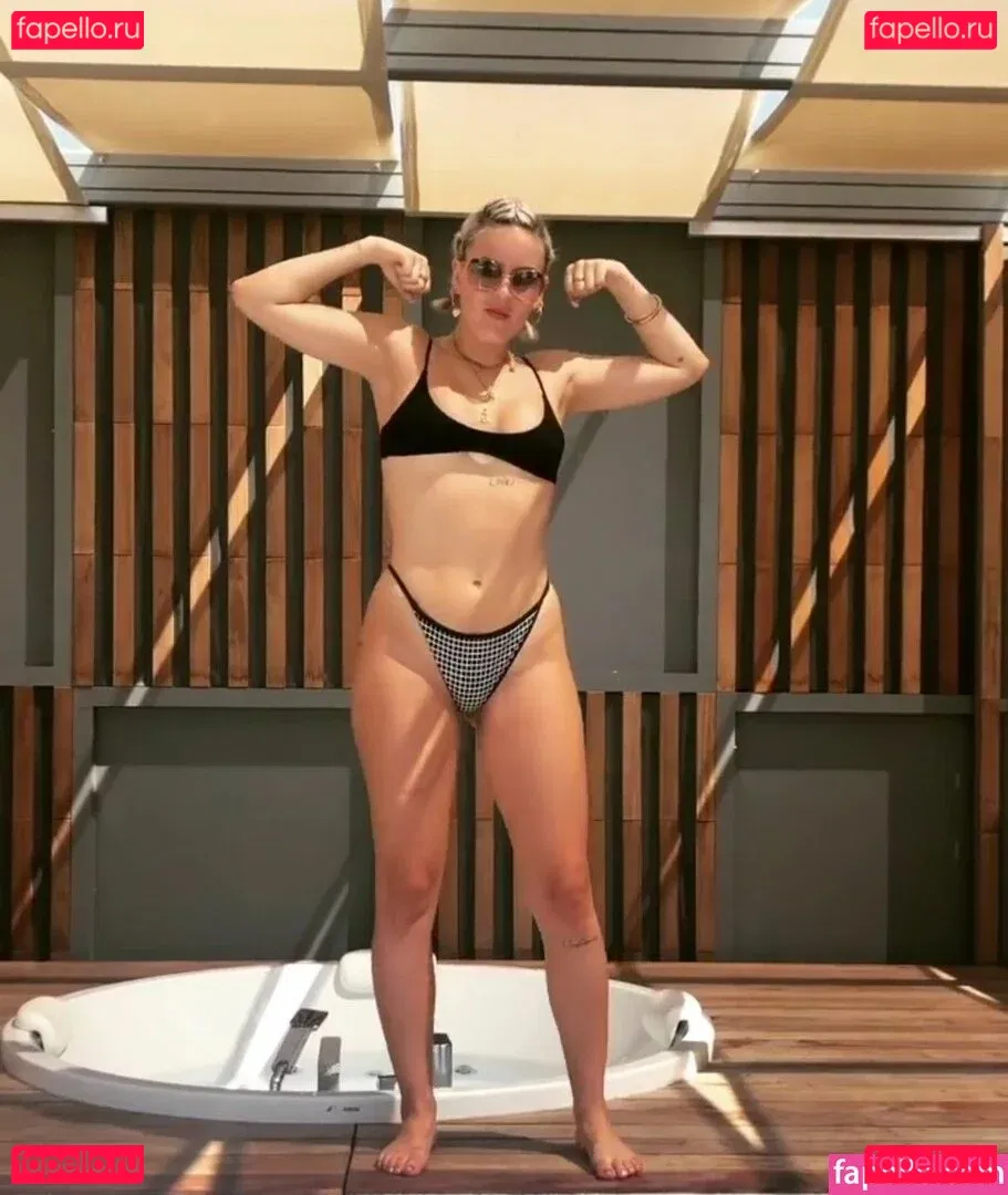 Annemarie Onlyfans Photo Gallery 