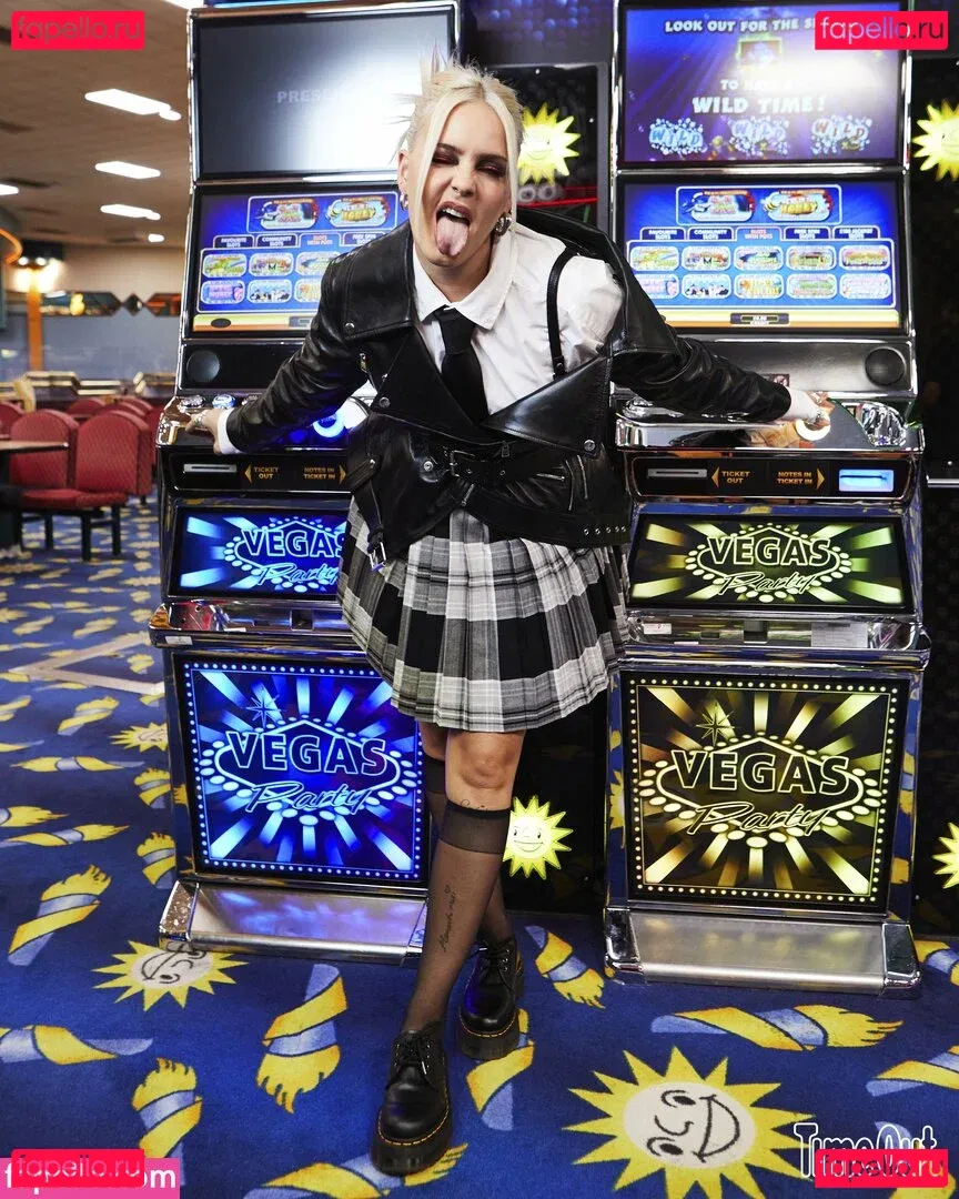 Annemarie Onlyfans Photo Gallery 