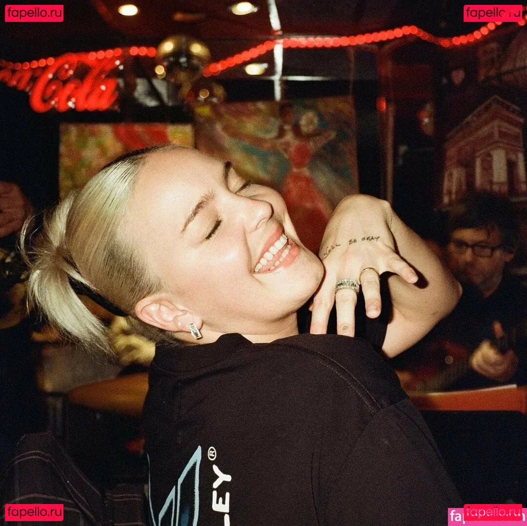 Annemarie Onlyfans Photo Gallery 