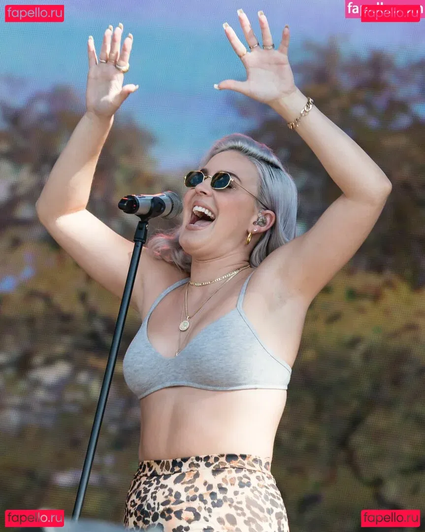 Annemarie Onlyfans Photo Gallery 