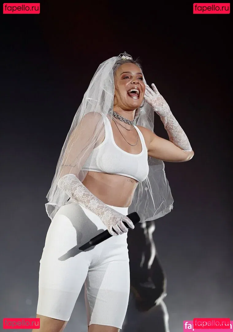 Annemarie Onlyfans Photo Gallery 