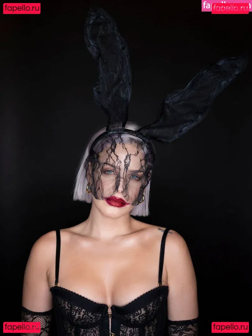 Annemarie Onlyfans Photo Gallery 