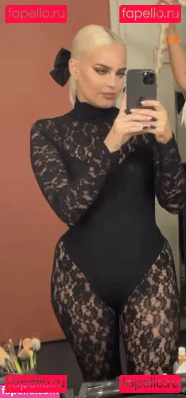 Annemarie Onlyfans Photo Gallery 