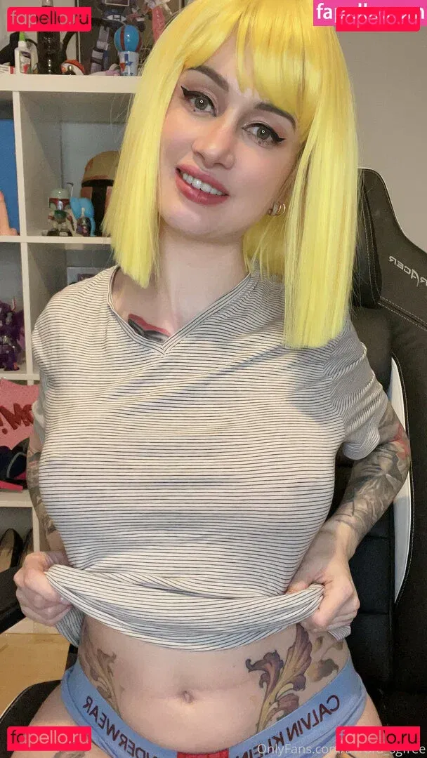 Flame Jade Onlyfans Photo Gallery 