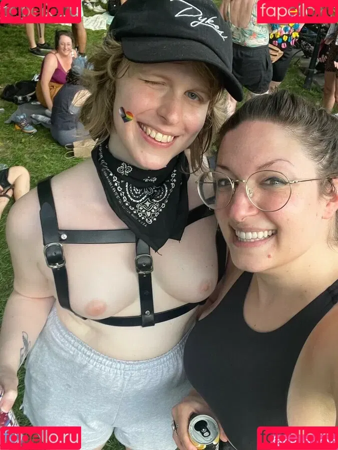 Acvalens Onlyfans Photo Gallery 