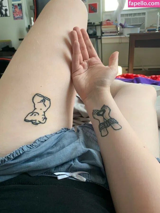 Acvalens Onlyfans Photo Gallery 