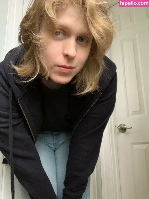 Acvalens Onlyfans Photo Gallery 