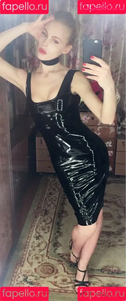 Kira Sandovaya Onlyfans Photo Gallery 