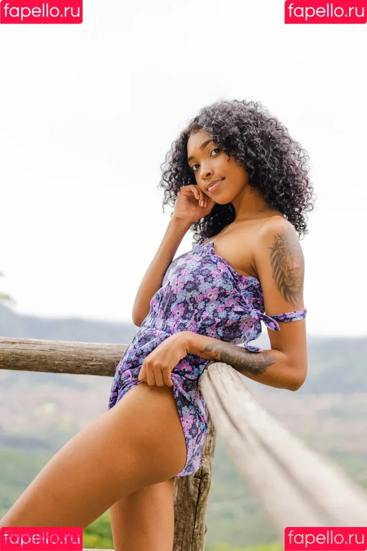 Watch4Beauty Onlyfans Photo Gallery 