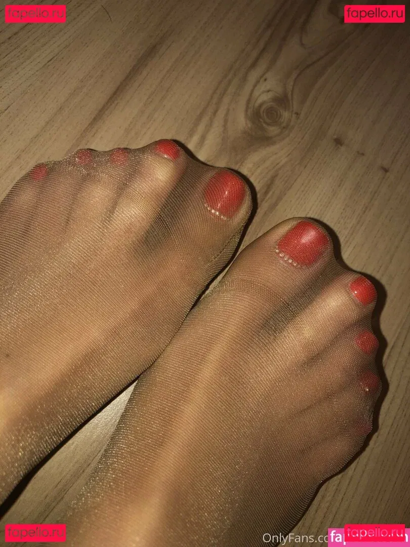 cuteelisen Onlyfans Photo Gallery 