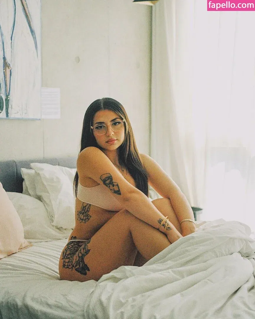 Lilith Cavaliere Onlyfans Photo Gallery 