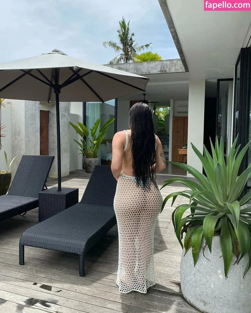 Lilith Cavaliere Onlyfans Photo Gallery 