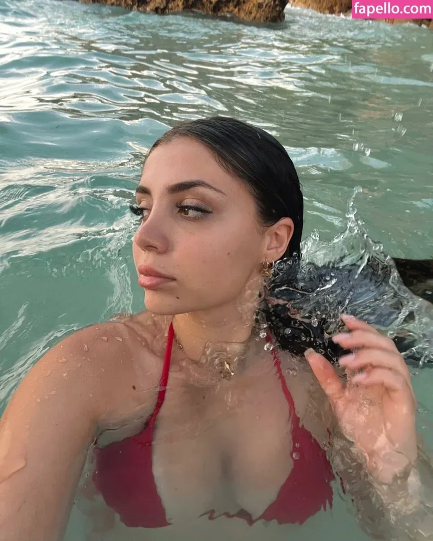 Lilith Cavaliere Onlyfans Photo Gallery 