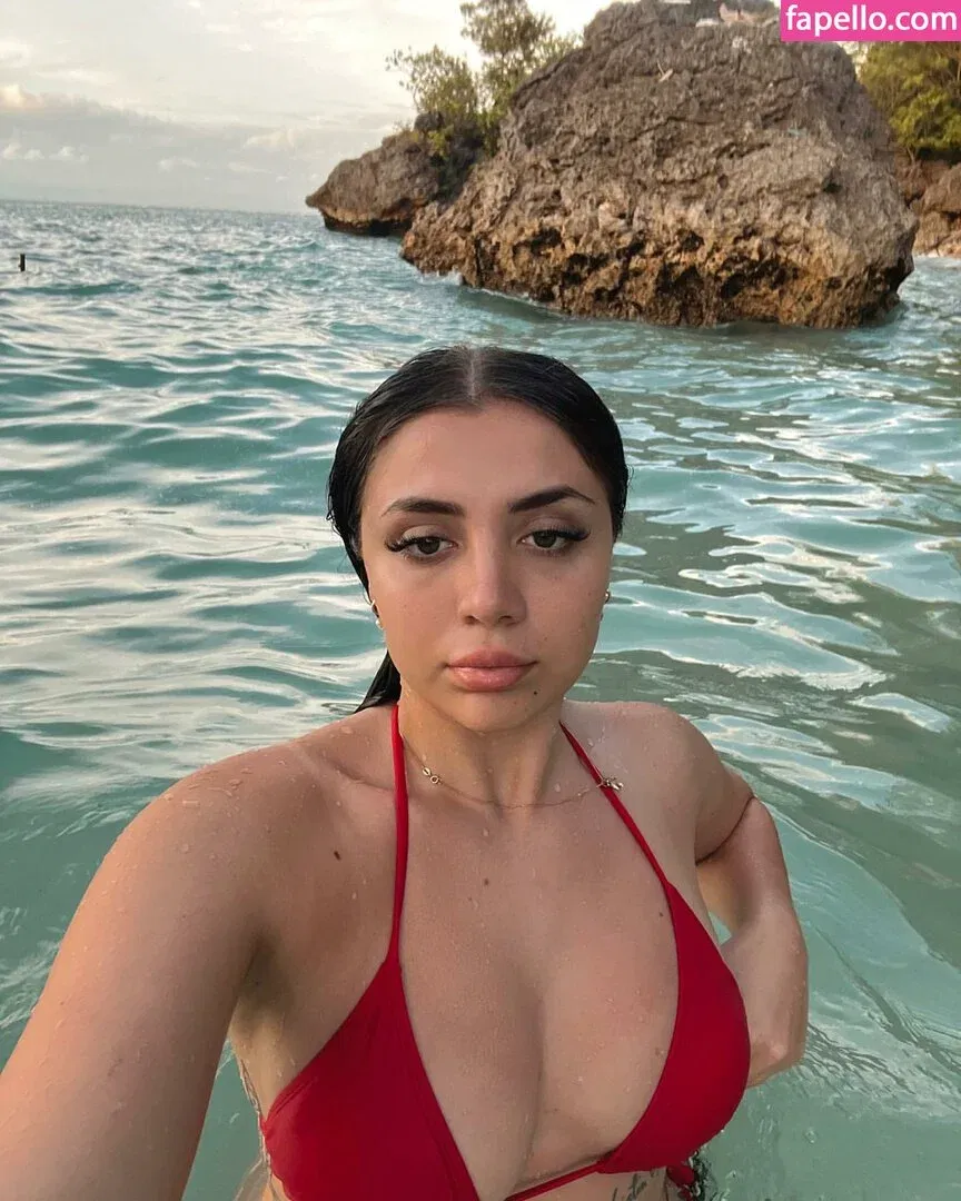 Lilith Cavaliere Onlyfans Photo Gallery 