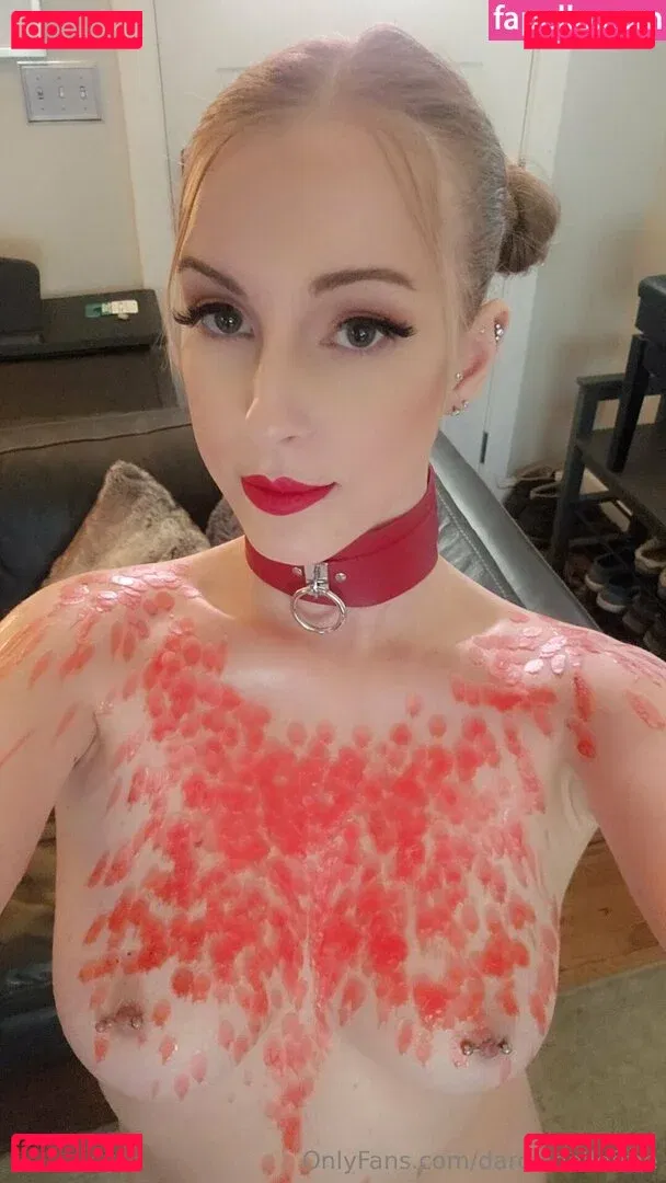 darciebellefree Onlyfans Photo Gallery 