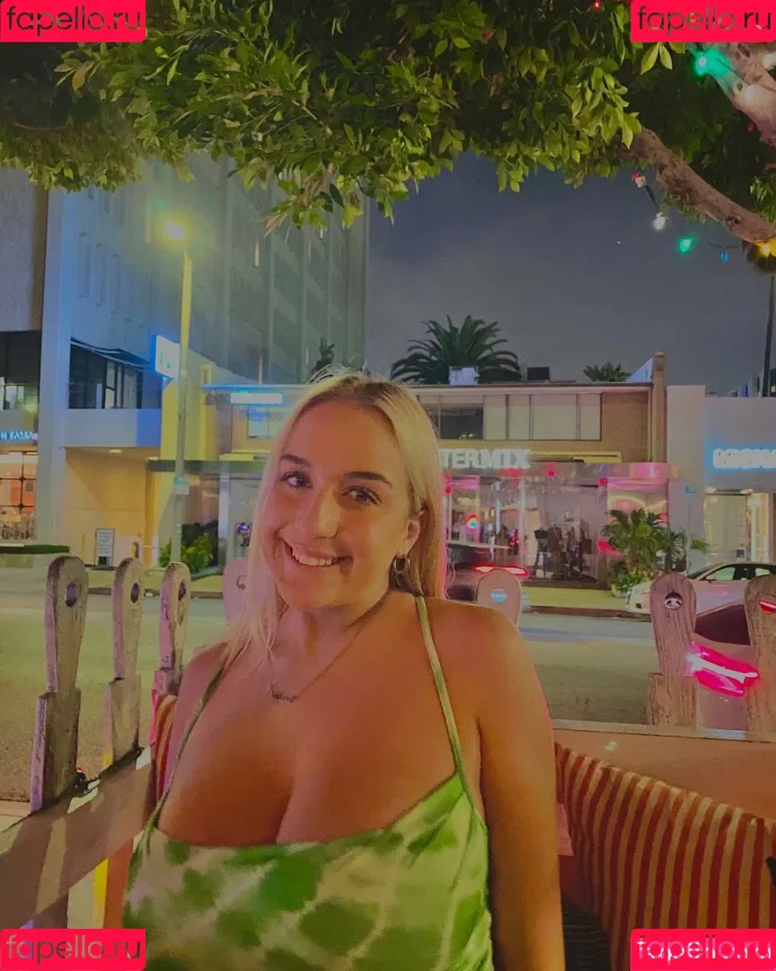 Holly Youpa Onlyfans Photo Gallery 