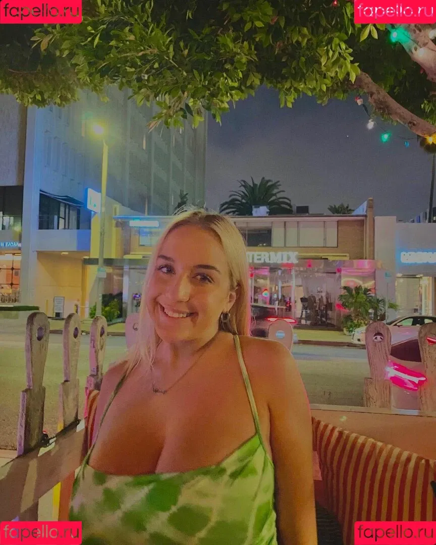 Holly Youpa Onlyfans Photo Gallery 