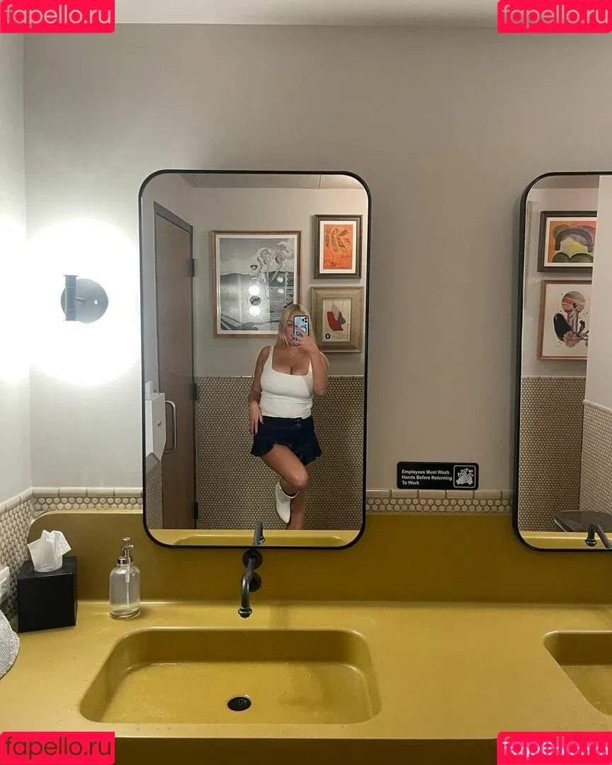 Holly Youpa Onlyfans Photo Gallery 