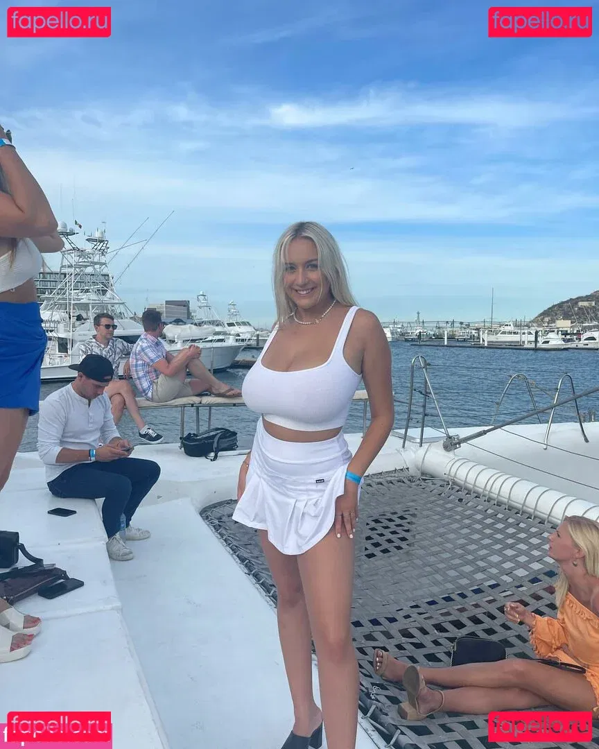 Holly Youpa Onlyfans Photo Gallery 