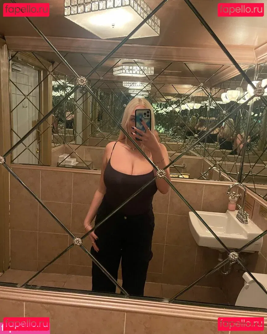 Holly Youpa Onlyfans Photo Gallery 