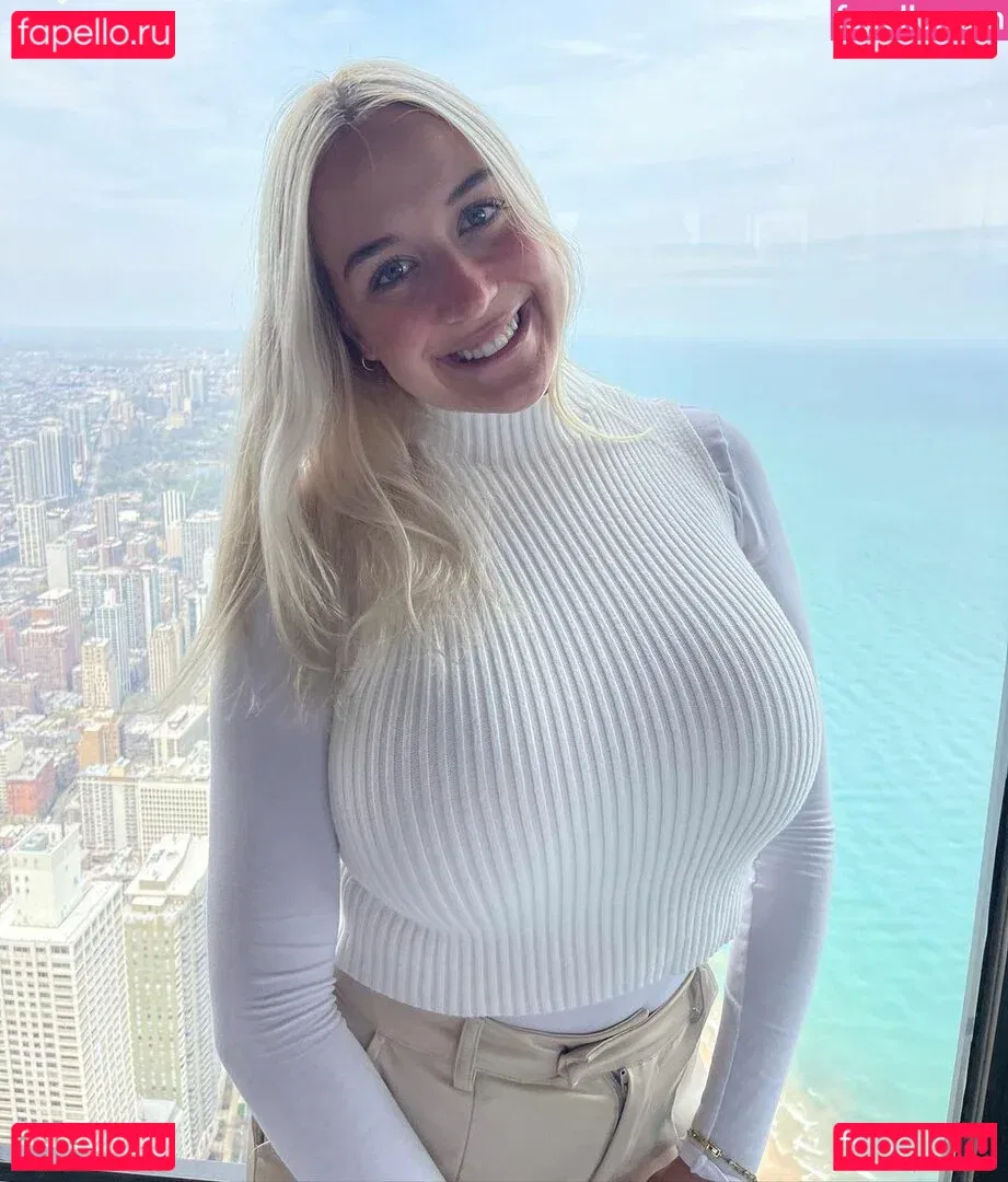 Holly Youpa Onlyfans Photo Gallery 