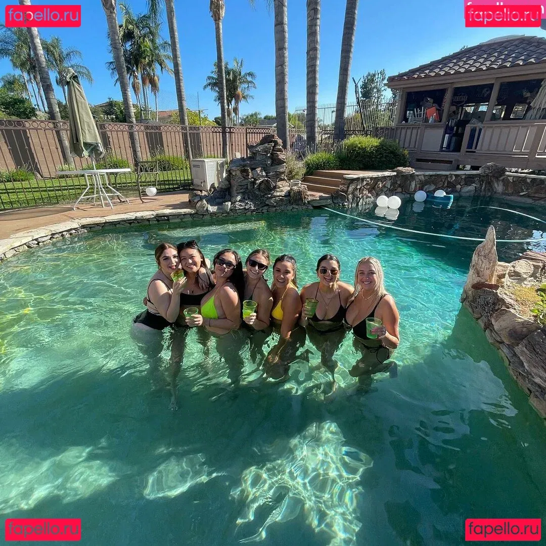 Holly Youpa Onlyfans Photo Gallery 