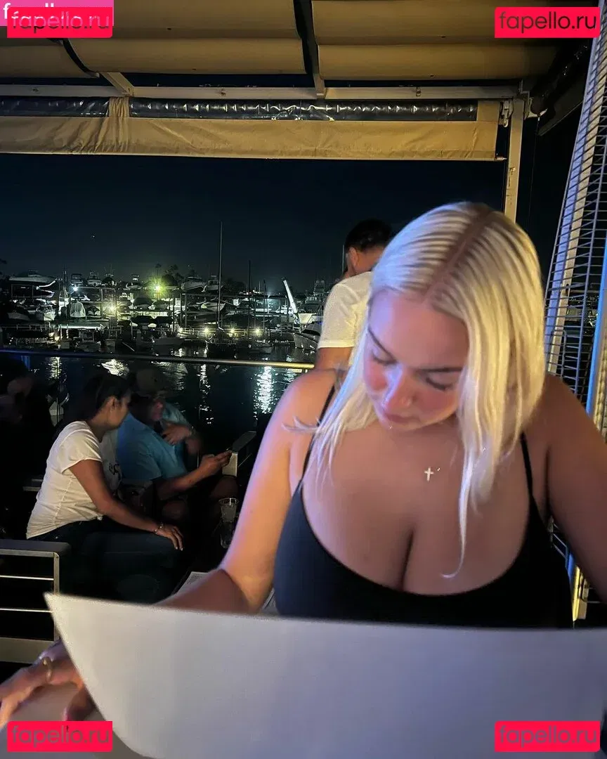 Holly Youpa Onlyfans Photo Gallery 