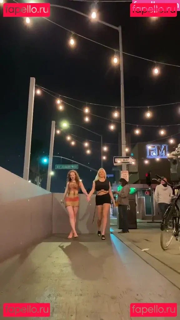 Holly Youpa Onlyfans Photo Gallery 