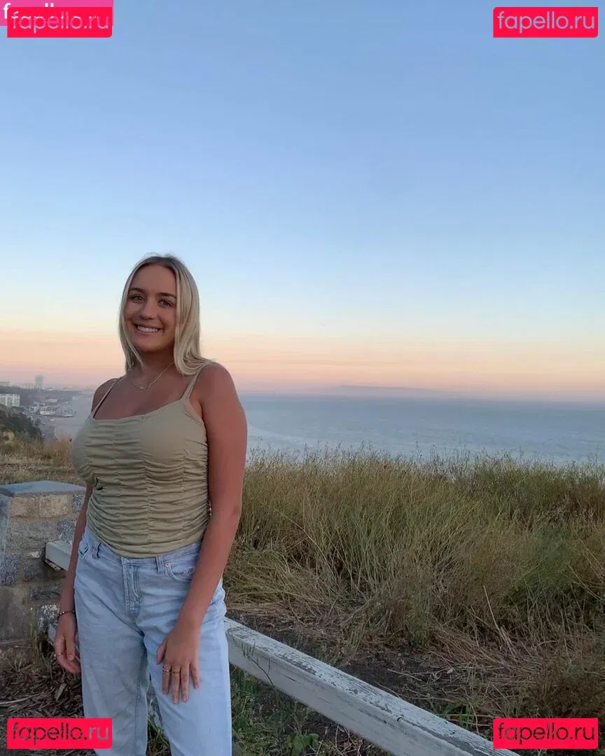 Holly Youpa Onlyfans Photo Gallery 