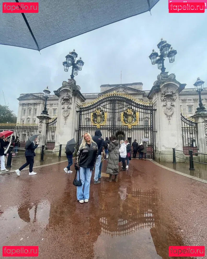 Holly Youpa Onlyfans Photo Gallery 