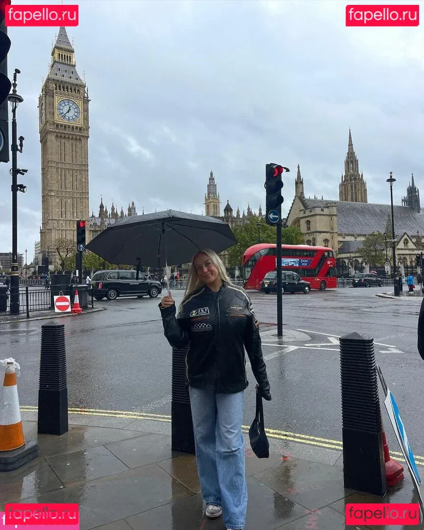 Holly Youpa Onlyfans Photo Gallery 