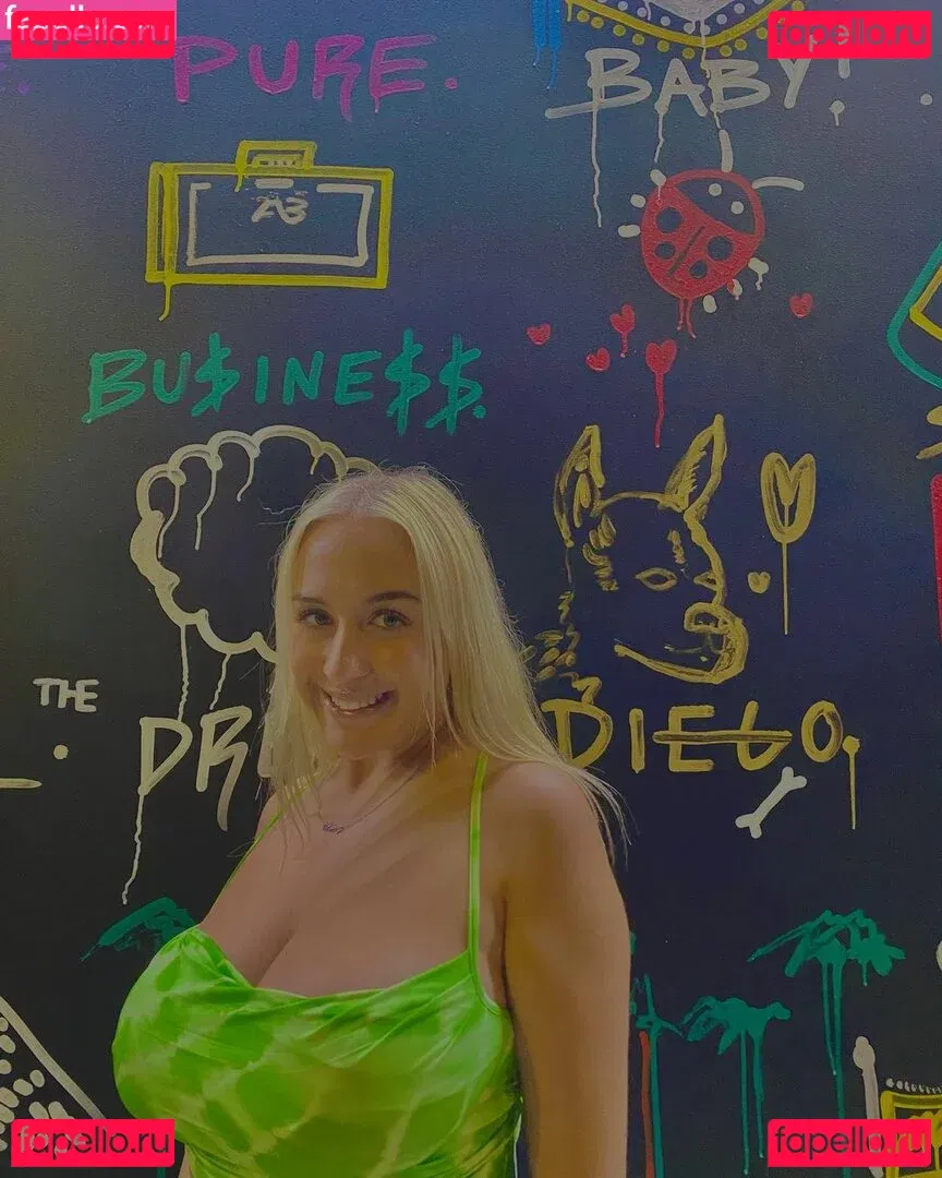 Holly Youpa Onlyfans Photo Gallery 