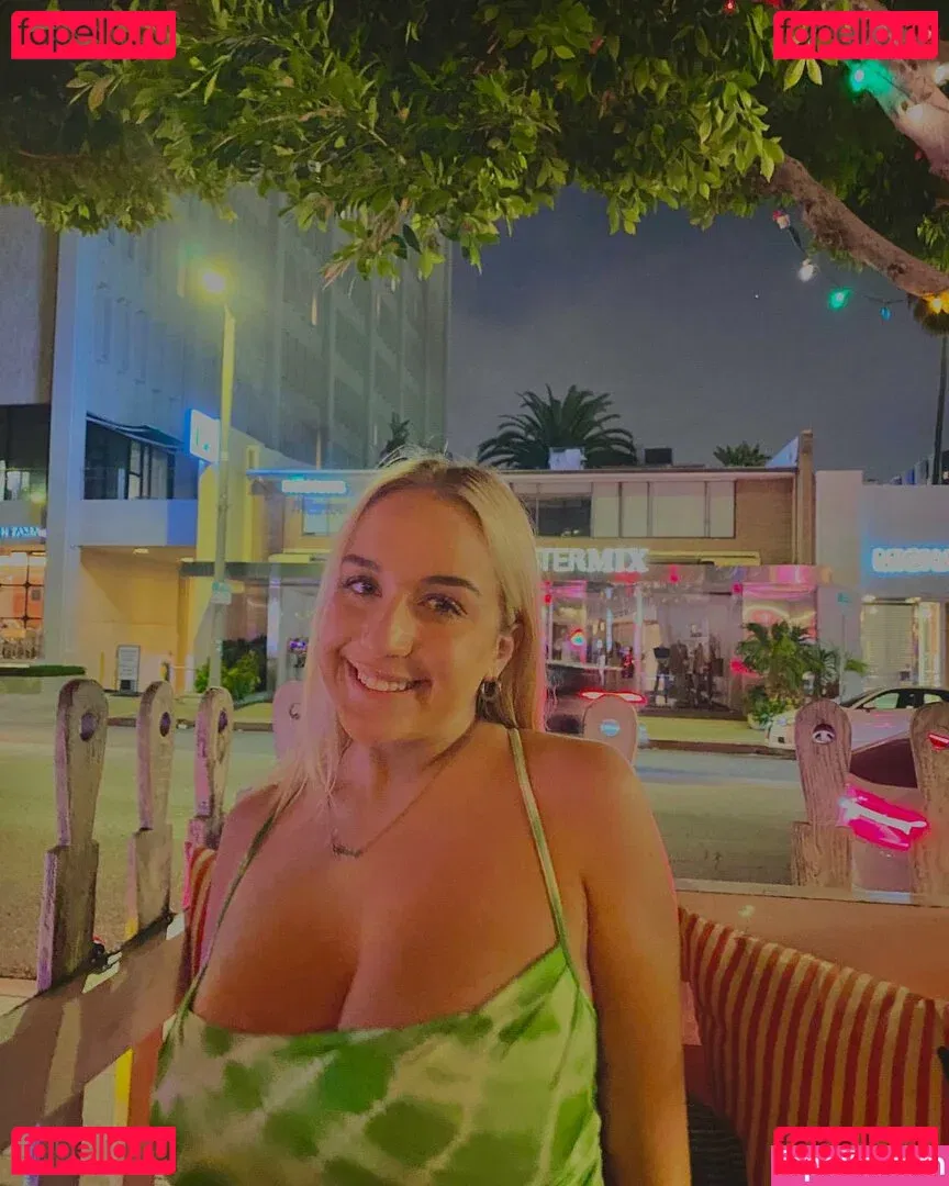 Holly Youpa Onlyfans Photo Gallery 