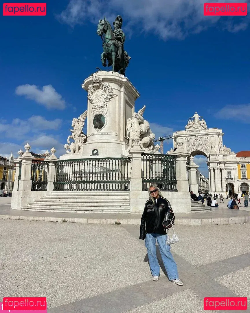 Holly Youpa Onlyfans Photo Gallery 