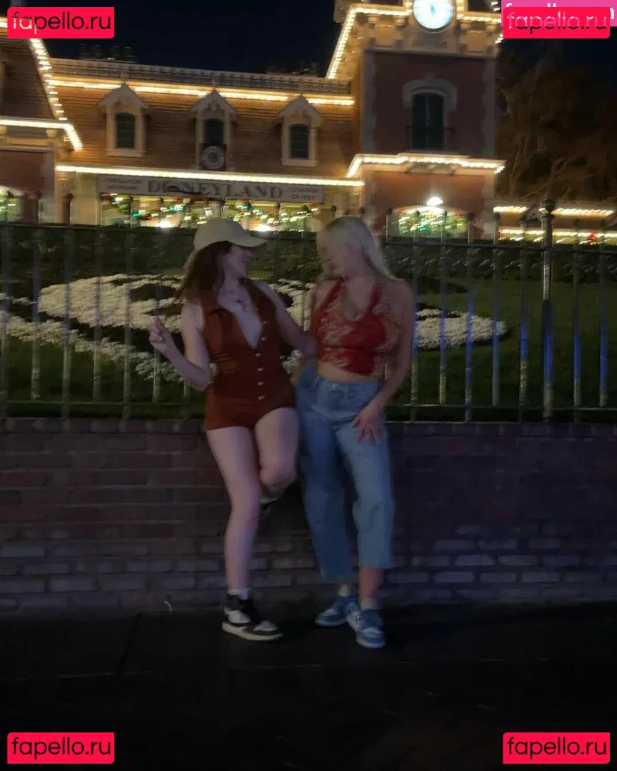 Holly Youpa Onlyfans Photo Gallery 