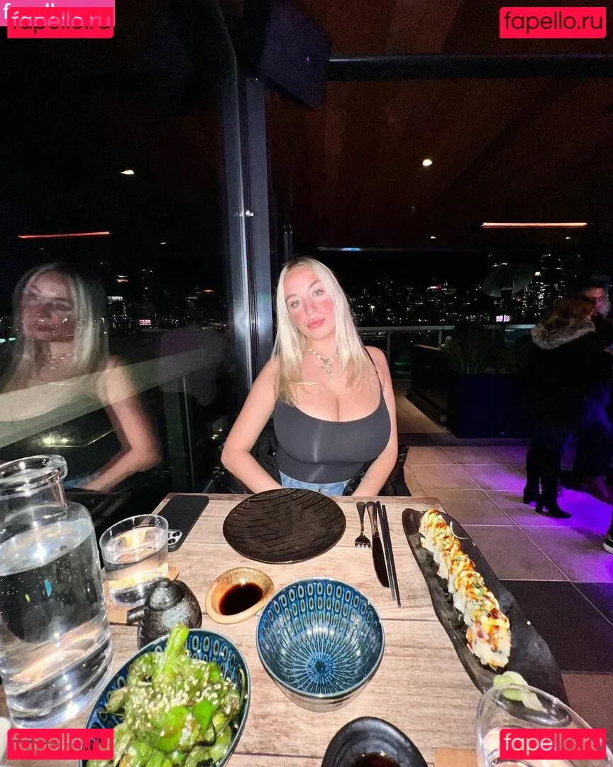 Holly Youpa Onlyfans Photo Gallery 