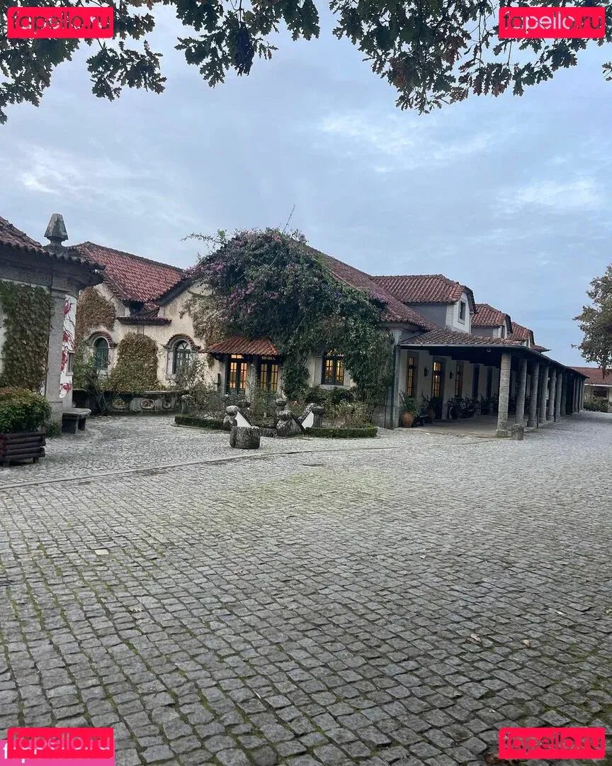 Holly Youpa Onlyfans Photo Gallery 