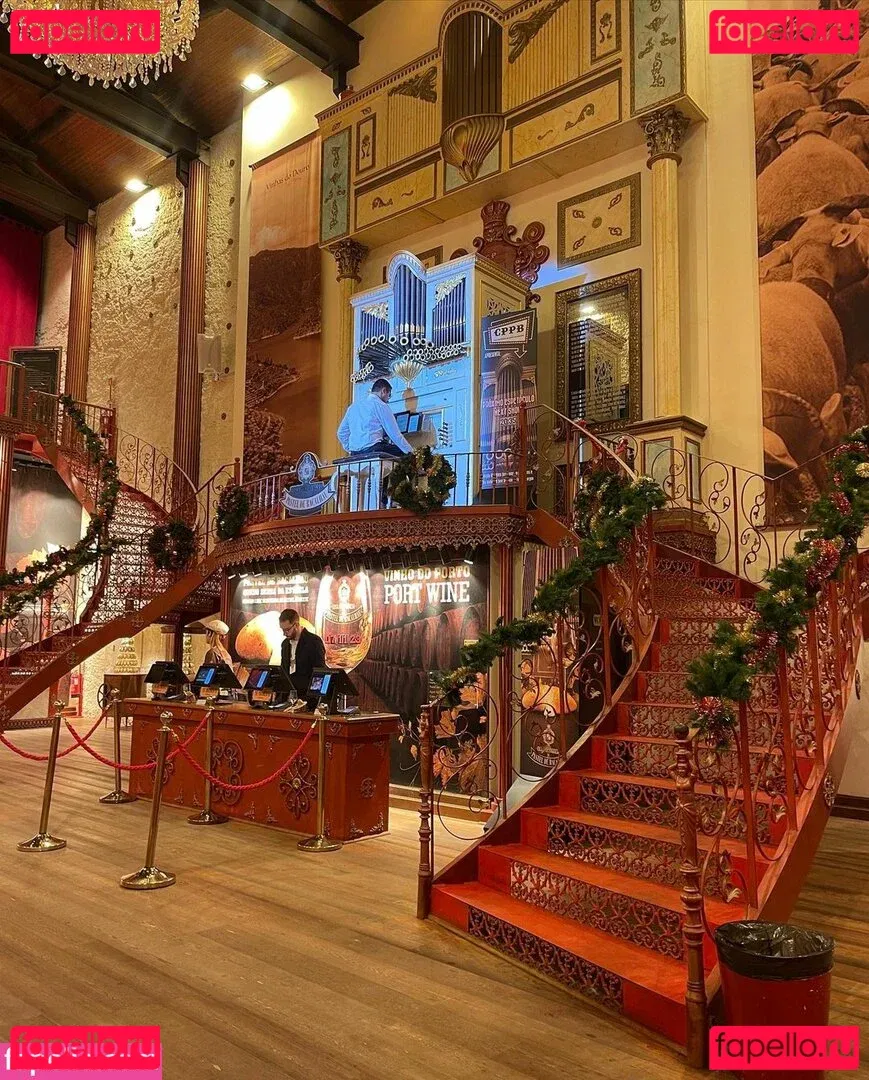 Holly Youpa Onlyfans Photo Gallery 