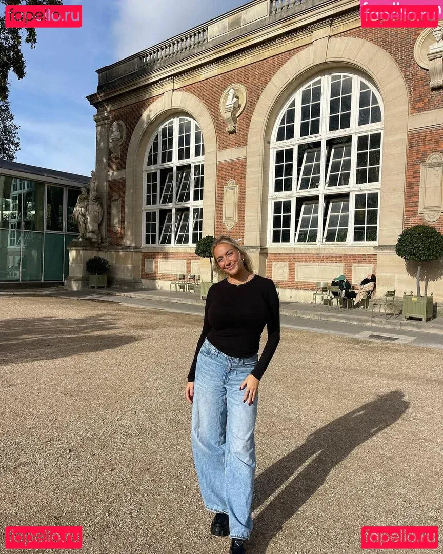 Holly Youpa Onlyfans Photo Gallery 