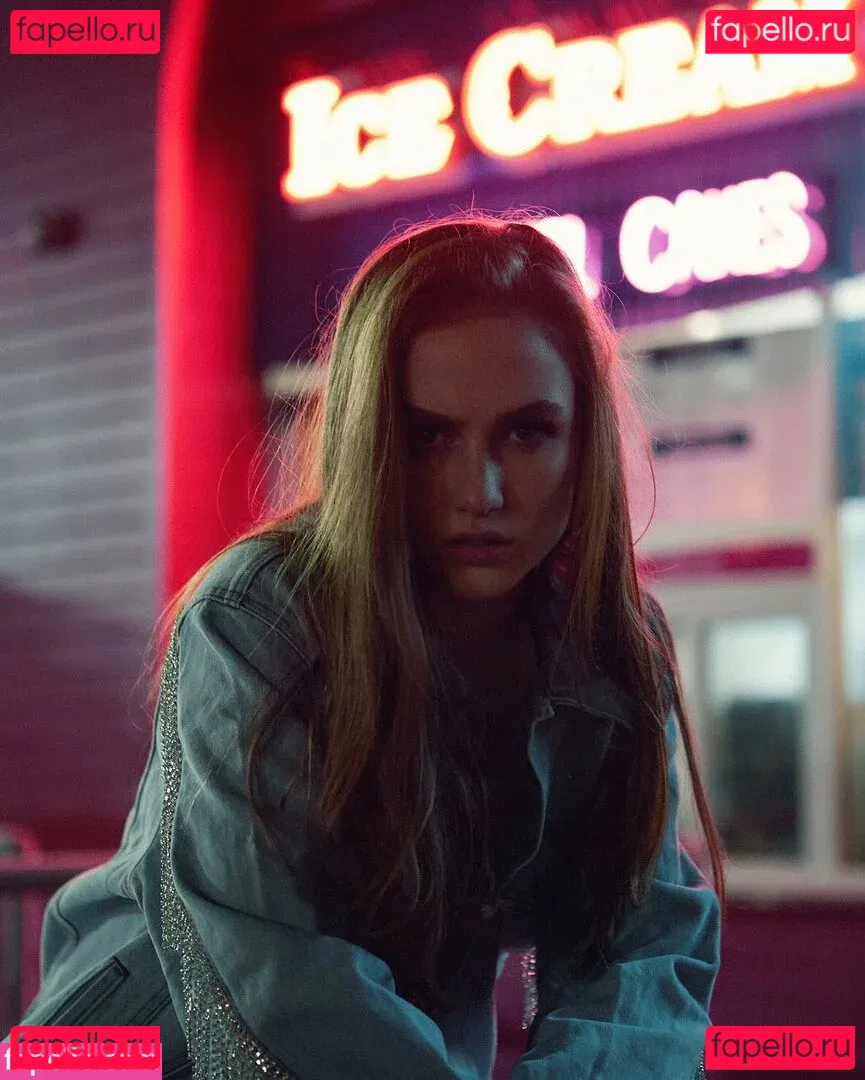 Madison Lintz Onlyfans Photo Gallery 