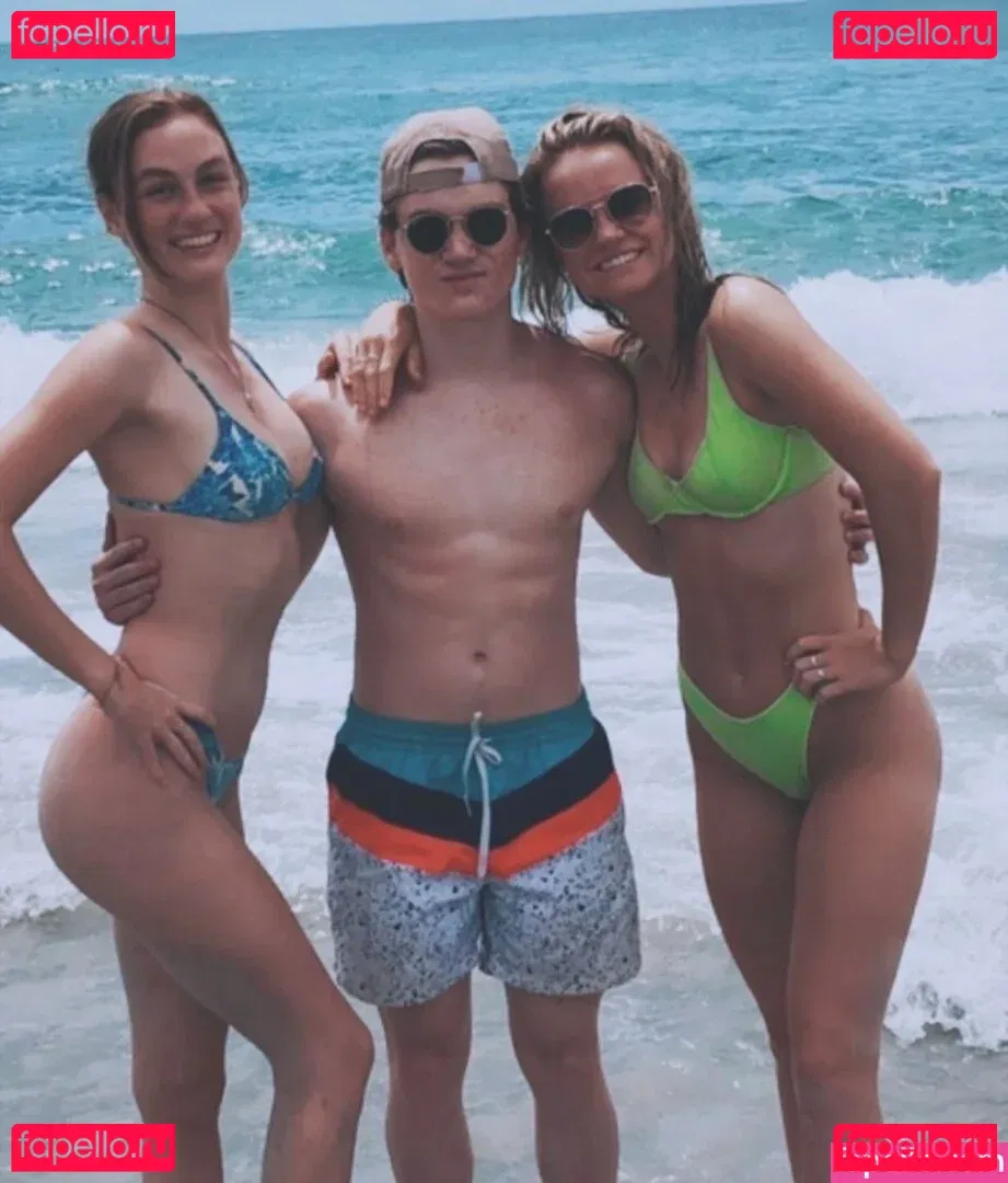 Madison Lintz Onlyfans Photo Gallery 